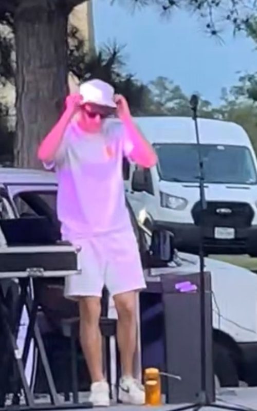 fd7a22fd-a3ef-4a60-a587-486c8d53aa32